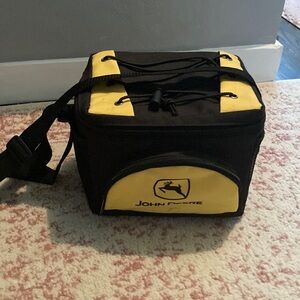 ✅John Deere cooler